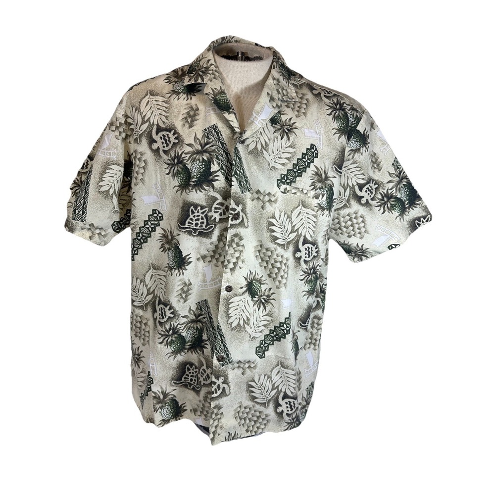 Hawaiian Shirt Mens L ROYAL CREATIONS Sea Turtles Pineapples Creamy Yellow Green